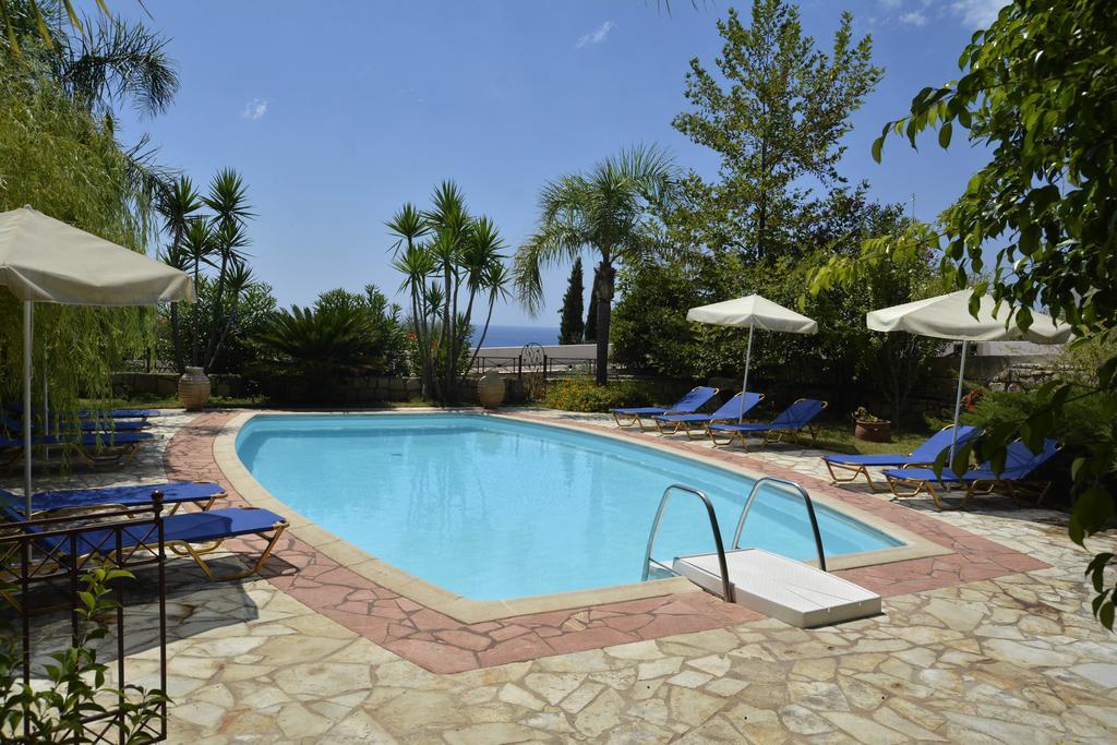 Christoforos Apartments Lourdata  Exterior foto